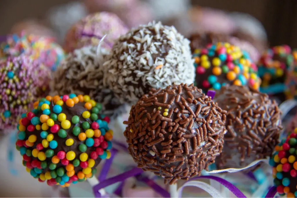 Homemade Cake Pops Guide - Ultimate, Easy & Delicious Recipes